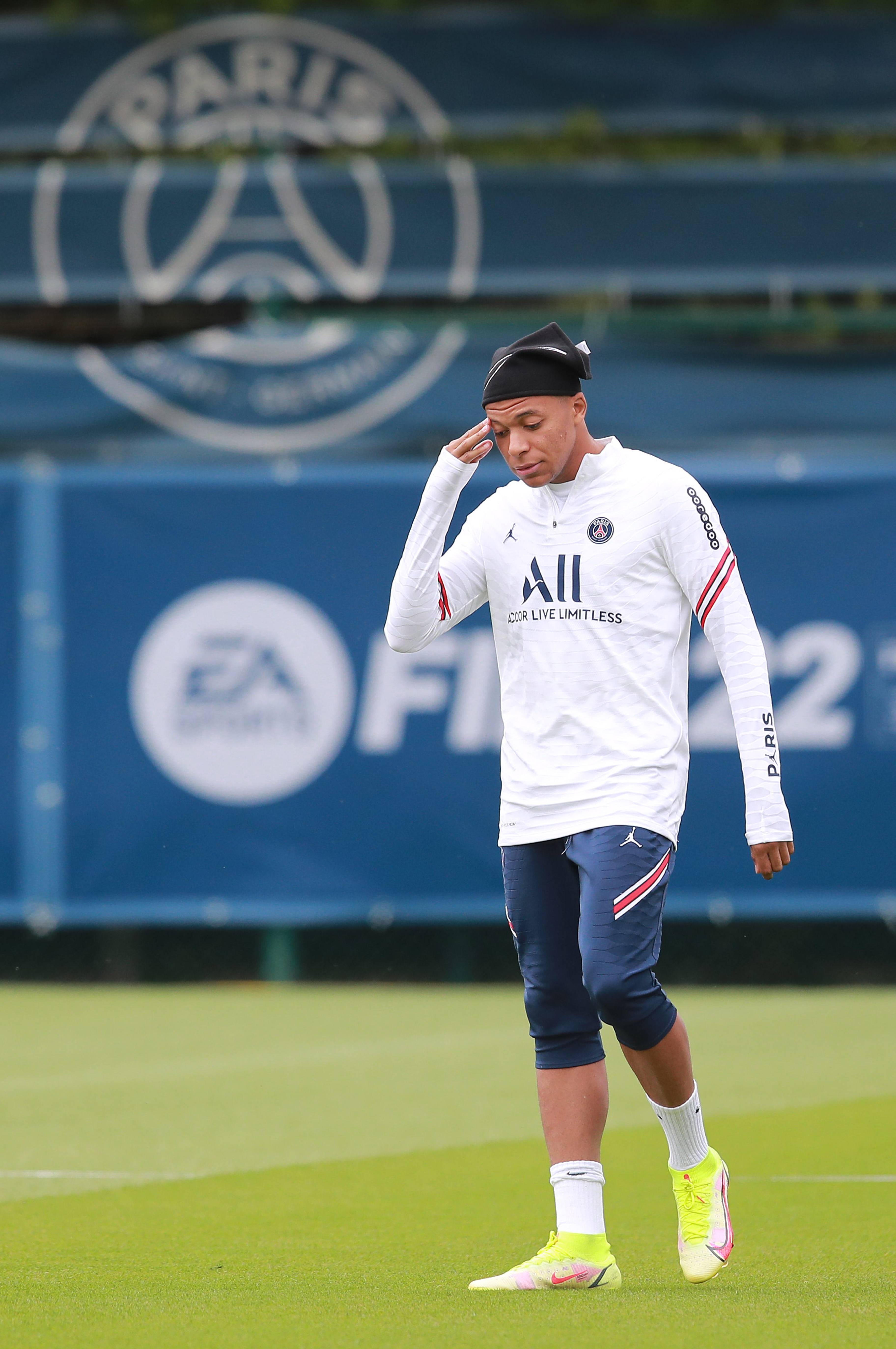 赛前北京首钢备战法甲，完成体检细节曝光，震撼外界，身体对抗强度拉满(北京首钢夺冠阵容2014)-开元官方入口