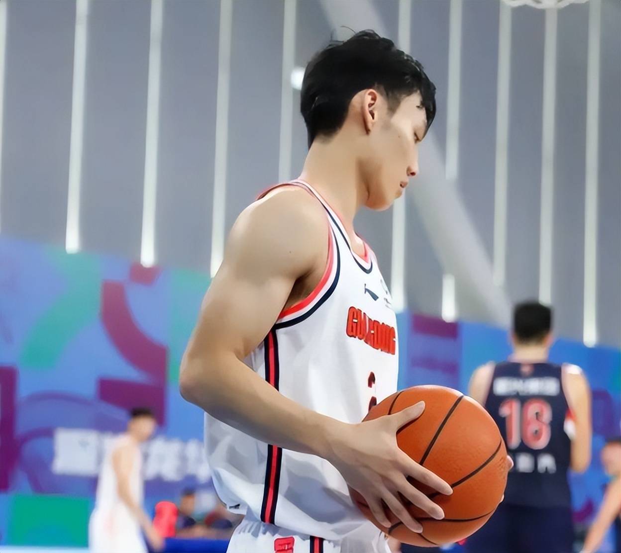 窗口期广东宏远备战NBA总决赛,战术微调细节曝光,悬念犹存,控场能力受关注(广东宏远录像全场回放免费)-开元官方入口